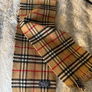 Burberry Classic Check Scarf in Tan and Red
Vintage